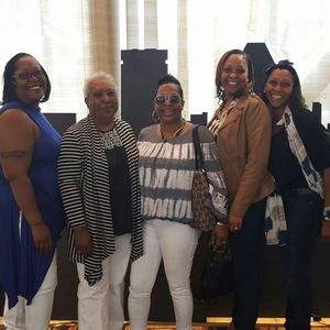 Meet your Posher, Demetria